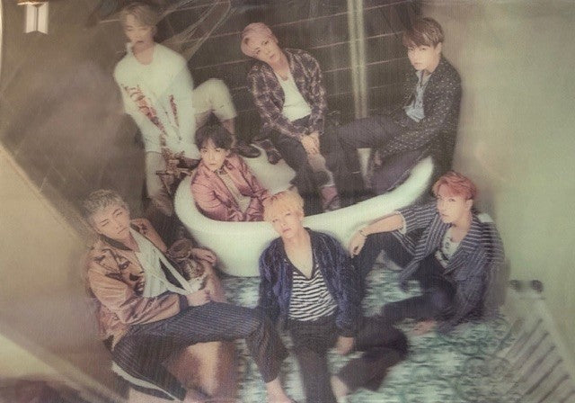 BTS - WINGS - (3D Lenticular Postcard)